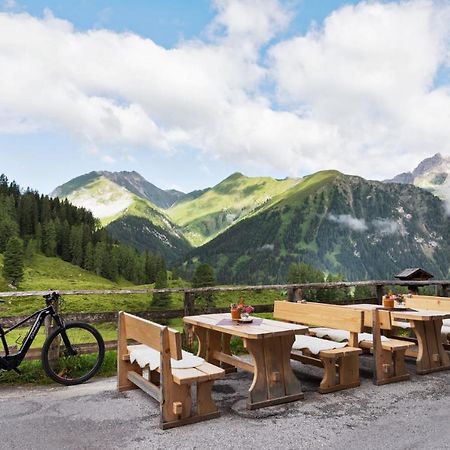 Berggasthaus Hoellensteinhuette Hotel Tux Eksteriør billede
